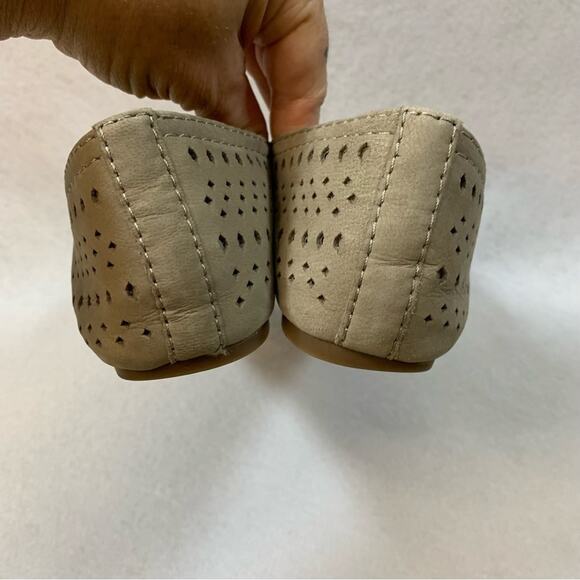 LUCKY BRAND Perforated Ballet Flats Sz 8.5 Tan Y2K Preppy Slip On - Picture 6 of 9
